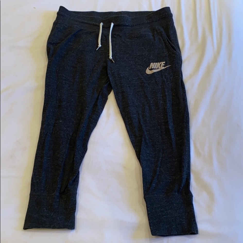 Nike Crop Joggers